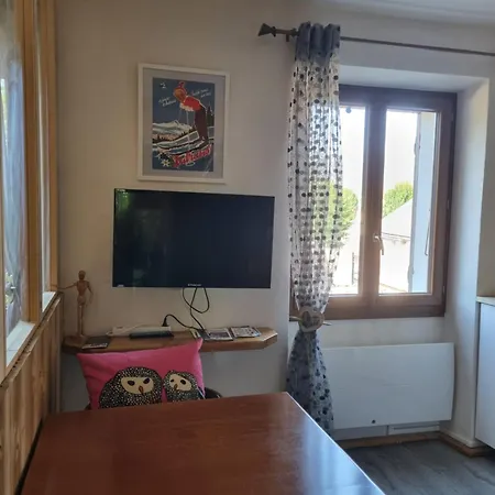 Cosy - Centre Du Village Apartment